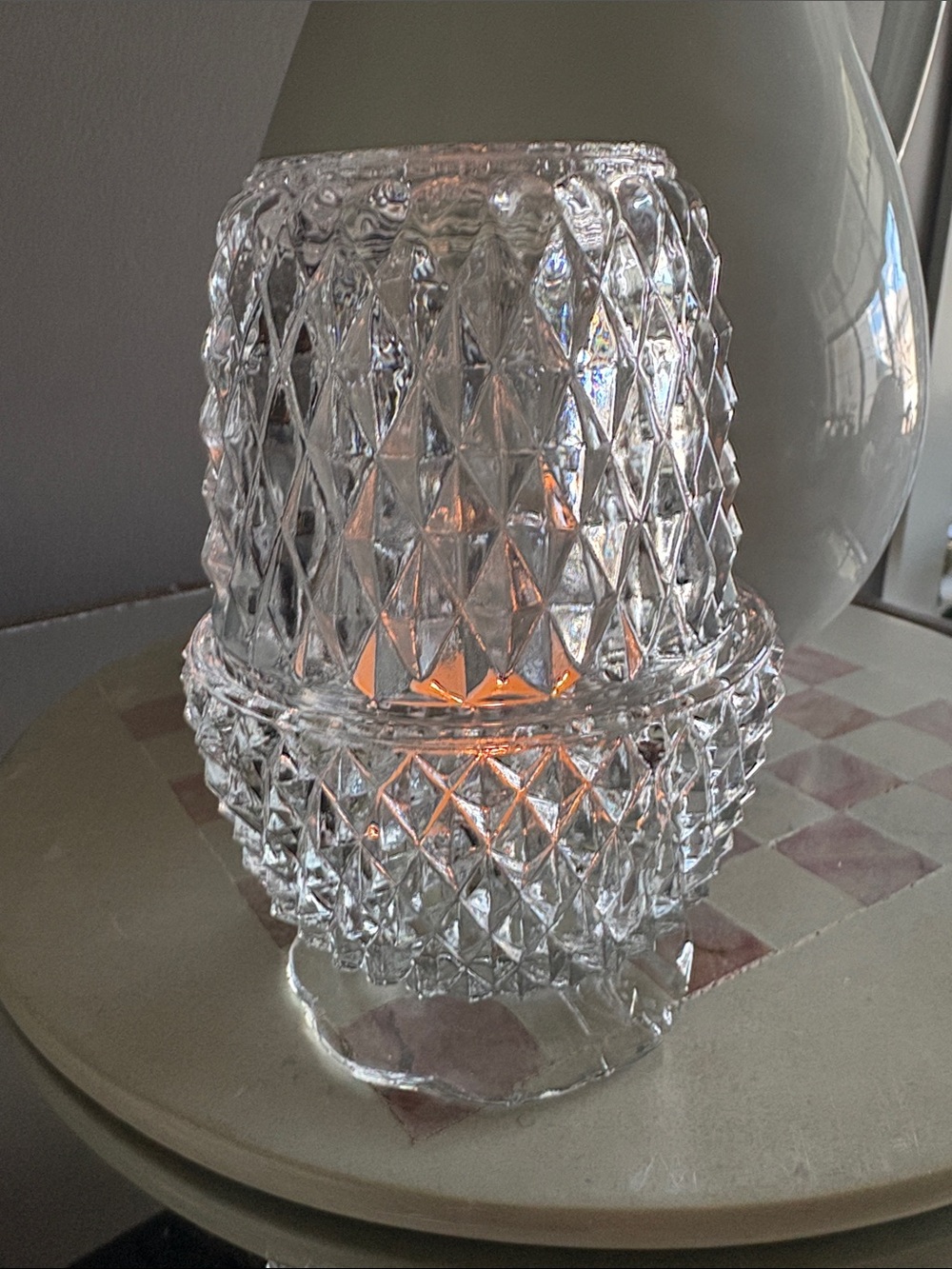 Vintage Glass diamond point fairy lamp - has chip